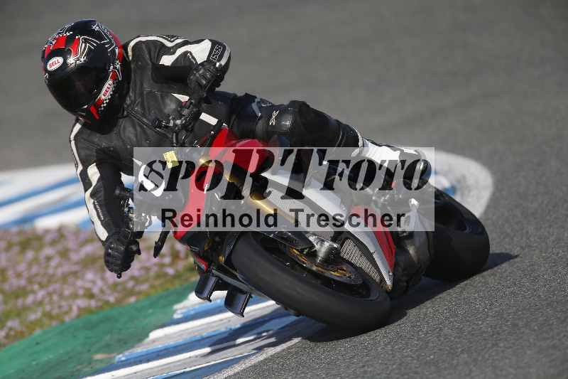 /Archiv-2024/02 29.01.-02.02.2024 Moto Center Thun Jerez/Gruppe gruen-green/6